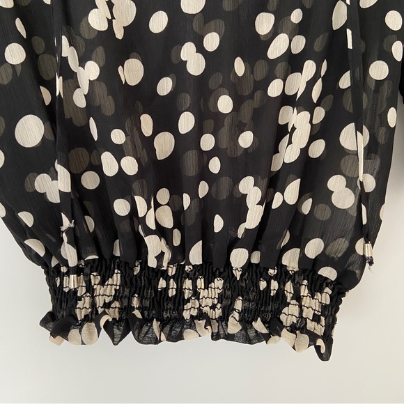 MARGARET M BLACK/WHITE POLKA DOT BLOUSE W/RUFFLE NECKLINE, SHIRRED WAIST, SM - Picture 6 of 9